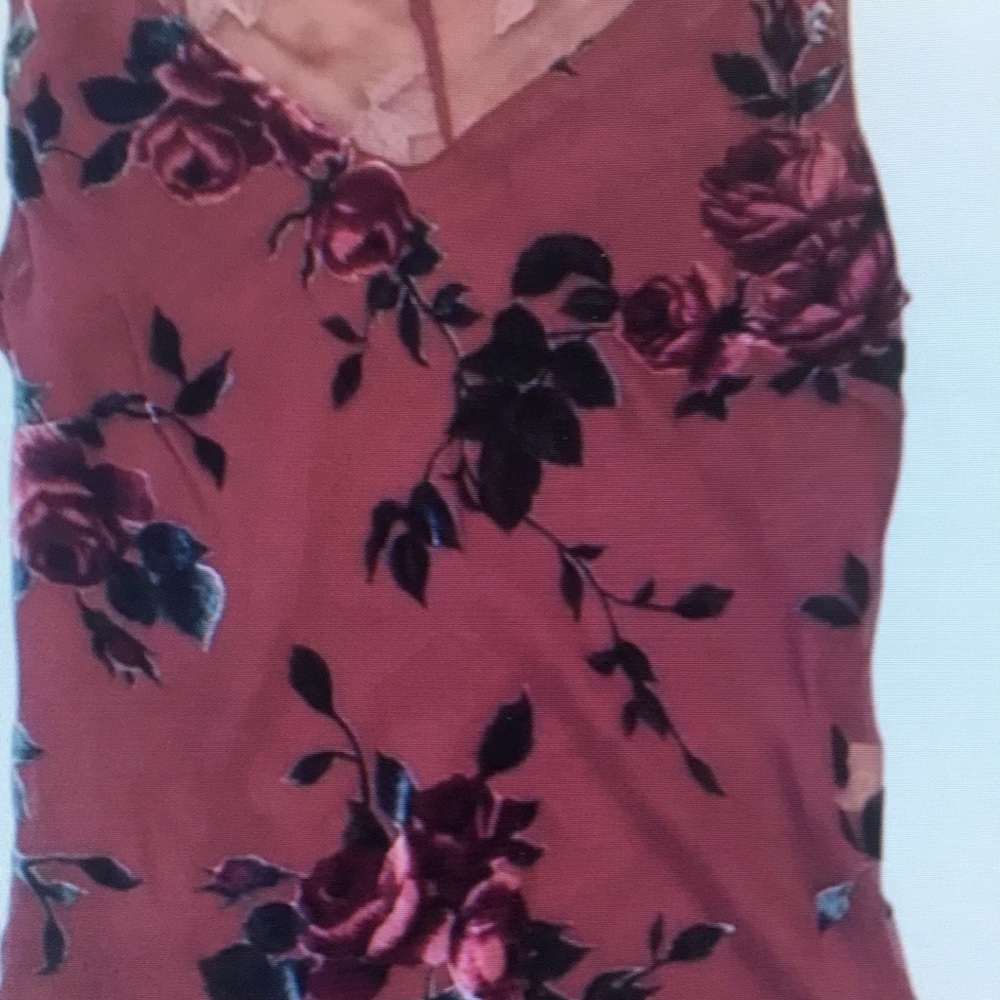 Multicolored Sleeveless Fitted Floral Tank Top
